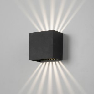 Чёрный фасадный светильник подсветка лучами