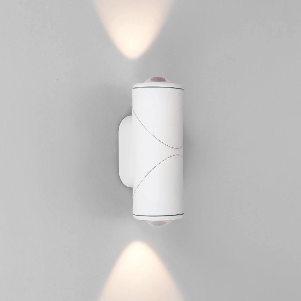 Белый уличный поворотный светильник для подсветки GIRA D LED(35127/D) белый