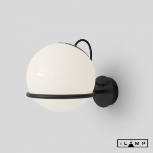 Чёрно-белый настенный светильник шар «Globe»