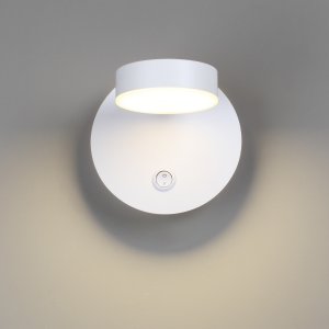 Белый настенный светильник 7Вт 3000К с выключателем «Lark»