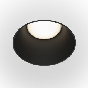 Чёрный встраиваемый светильник под шпаклёвку «Share»