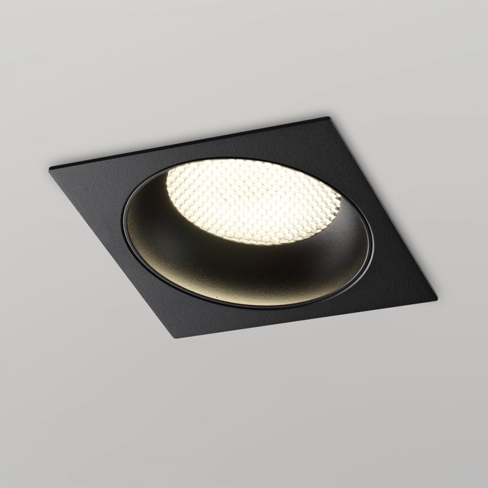 Квадратный встраиваемый светильник «MORUS» 371002