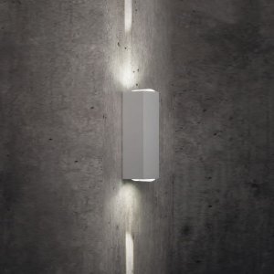 Уличный настенный светильник для подсветки два луча 10 градусов «LENS LED WHITE»