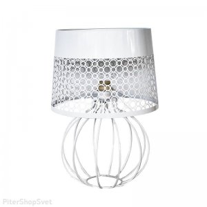 Белая металлическая настольная лампа «Карвед»