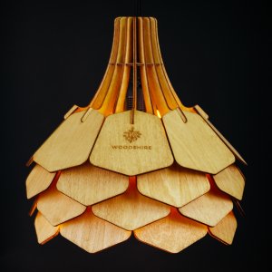 Деревянный подвесной светильник вишня 25см «Далия»